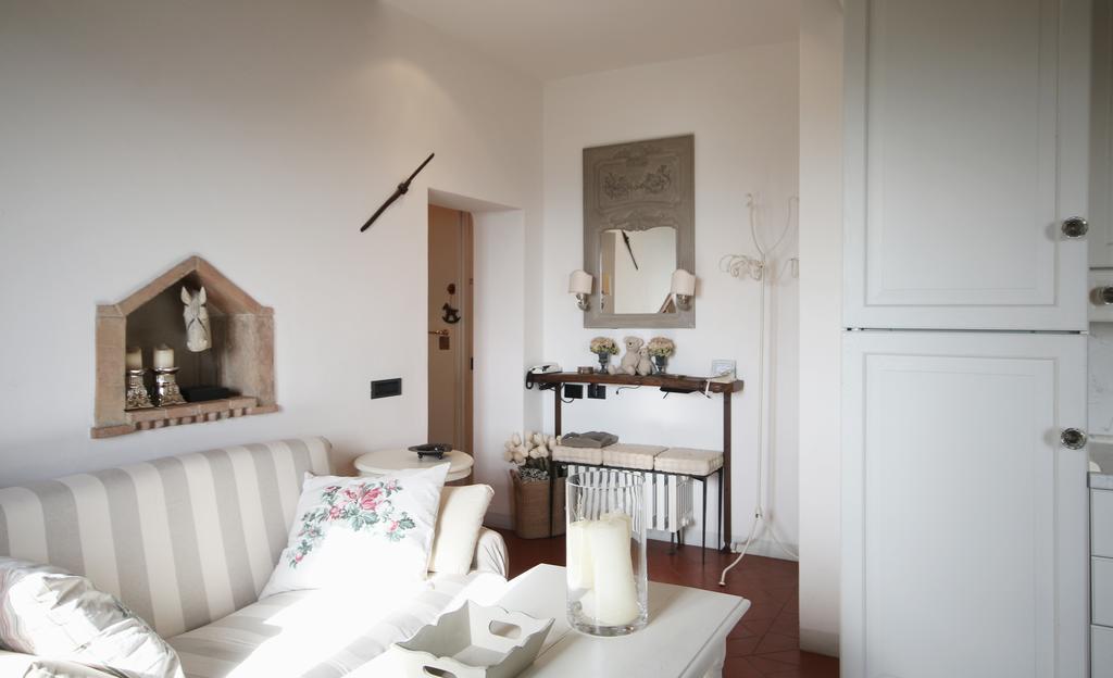 Zaffiro Bianco Daire San Gimignano Dış mekan fotoğraf